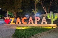 Nápis Zacapa. Zacapa